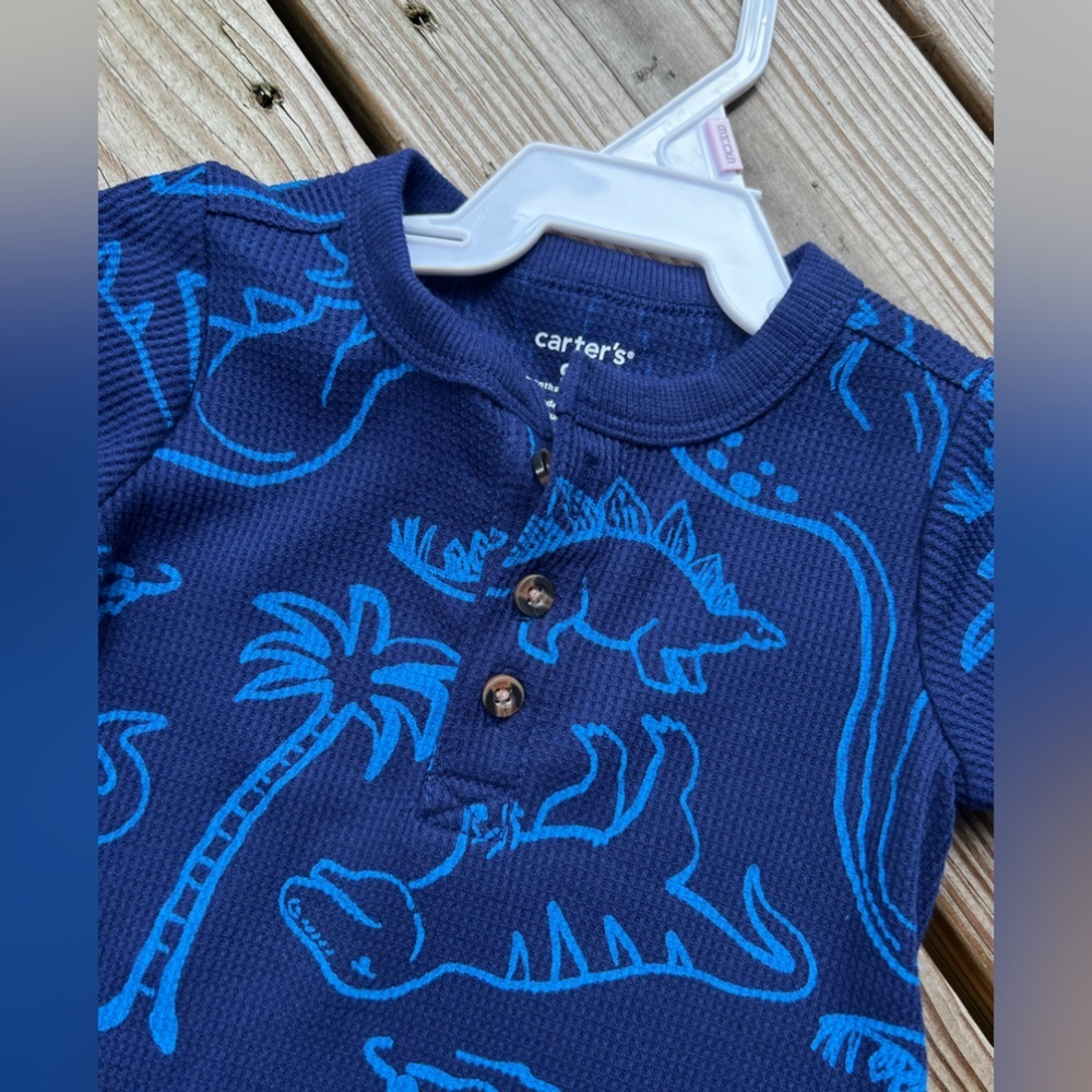 Carter’s 9M one piece shorts and short sleeve dinosaur thermal bodysuit - Picture 6 of 6